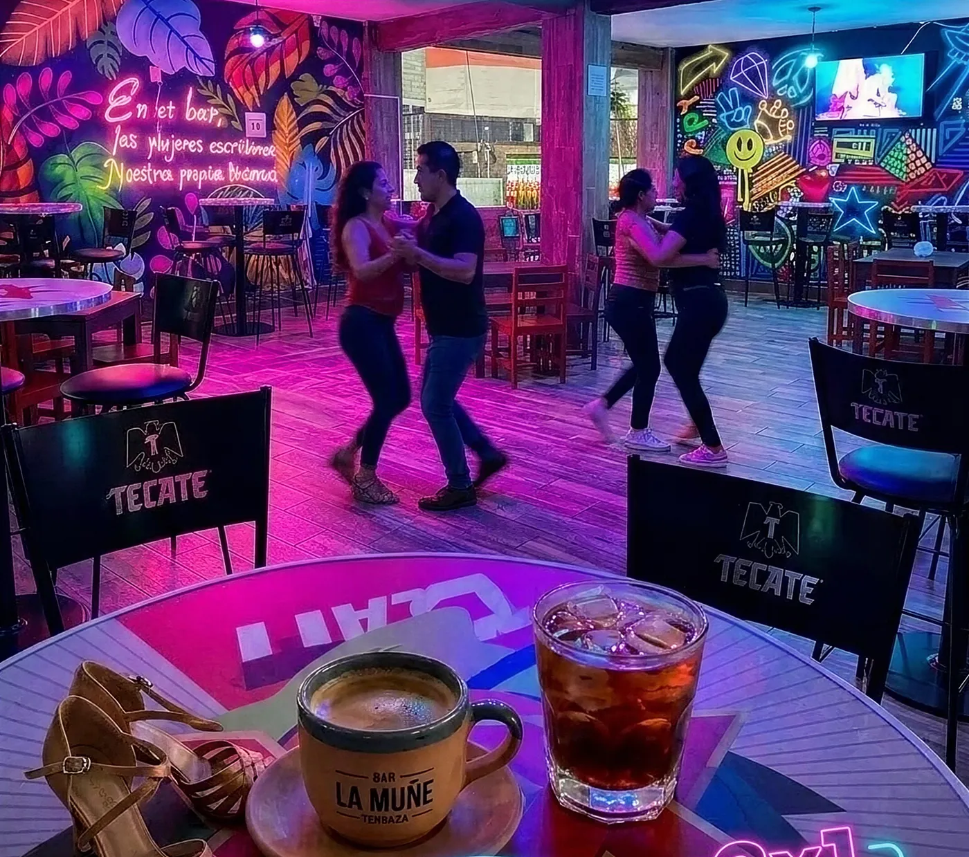 Flyer de Noches de Salsa y Cumbia en La Mune